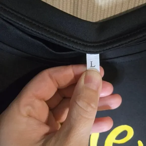 BLACK "ONE LOVE" REGGAE INSPIRED GRAPHIC TEE SIZE L [0309] - Picture 5 of 9